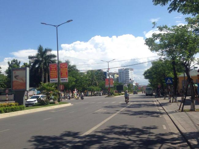 ĐẤT MẶT TIỀN CÁCH ĐƯỜNG LÊ LỢI 300M, PHƯỜNG VĨNH NINH, TP HUẾ
