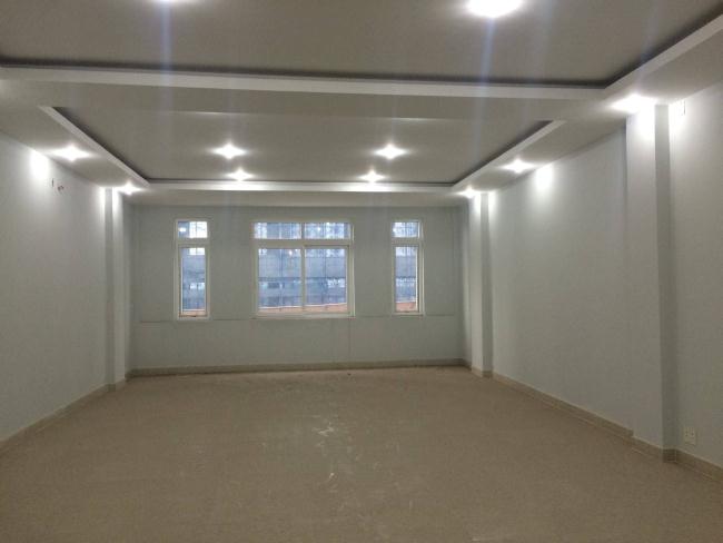 Văn phòng tại quận 4. diện tích 35m2. giá 11tr. bao phí quản lý