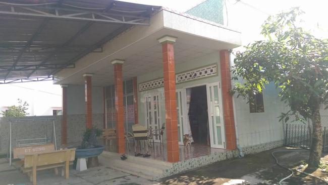 ĐỊNH CƯ NƯỚC NGOÀI CẦN BÁN NHÀ 1500M2 BAO GỒM NỘI THẤT GIÁ 3TỶ2 100% THỔ CƯ