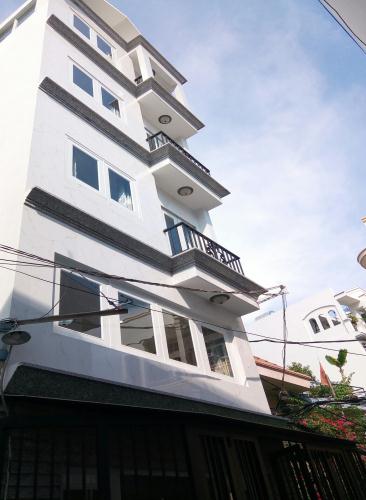 Cho thuê khách sạn 42 phòng đường Nguyễn Thái Bình giá 18 nghìn USD tháng