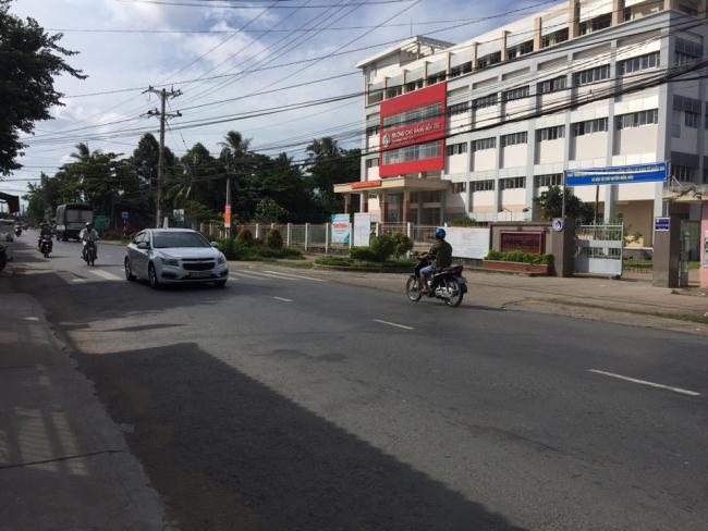 Đất nền giá rẻ gần kề Cao Đẳng Bến Tre