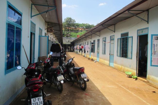 Bán đất có dãy trọ để trả nợ.20 phòng, thu nhập 25 triệu/ tháng 1,2 tỷ gọi liền 0938701619