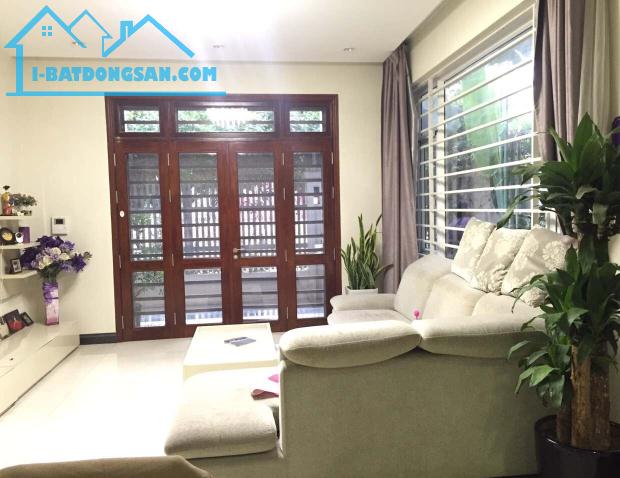 Cho thuê nhà 5Tx65m2 thụy khuê,tây hồ, hà nội.