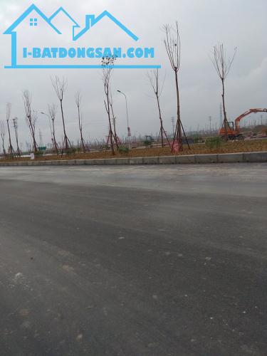 Bán lô góc 106m2 dự án TNR Đồng văn mặt đường Bình minh giao kim ngân 2