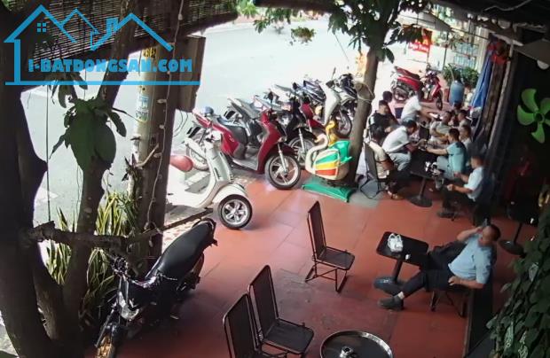 Bình Dương , HOT Sản Phầm Đẹp, Sang quán Cafe Góc 2 MT DTSD: 350 m2 , DT : 10m x - 2