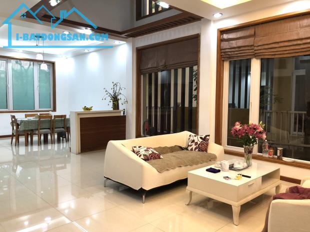 Cho thuê gấp quỹ căn Biệt thự kdt Việt Hưng-Long Biên-200m*3 tầng-giá thuê 25 triệu - 5