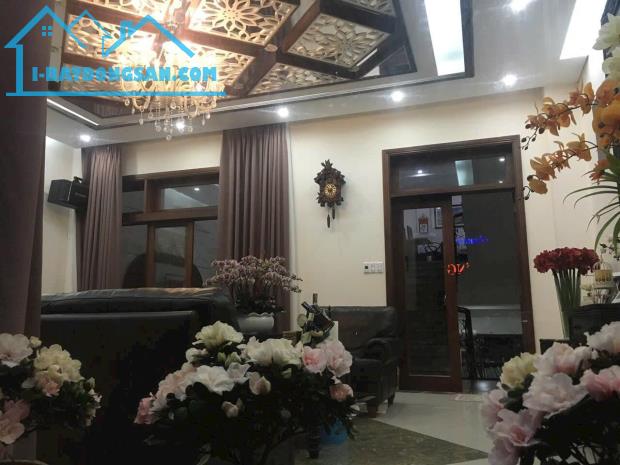 ♥ Nhà Mặt Tiền đường 10.5m Nguyễn Tri Phương  271m2, 4 tầng đẹp, rẻ nhất trung tâm - 2