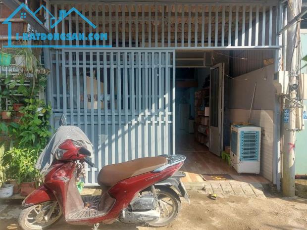 Bán nhà giá rẻ tại xã Bình Mỹ, huyện Củ Chi, tp. HCM diện tích 4x12 - 4