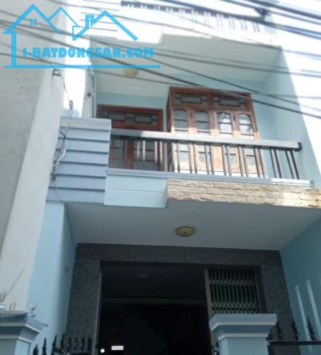 Bán nhà 2 tầng giá Rẻ hẻm đường Trần Phú , F8 ,TP Tuy Hòa
