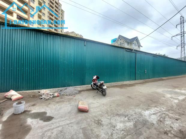 Cho thuê kho xưởng Tam Trinh, Tân Mai, 500m, điện 3 pha, container ra vào, 100k/m - 1