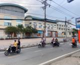 Bán Nhà 70m2 Hẻm Xe Hơi Ngang 5m gần UBND P. Tăng Nhơn Phú B Gía 4 Tỷ