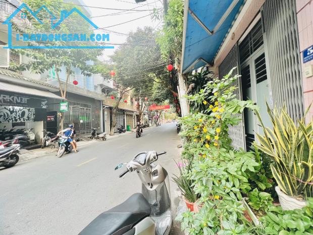 Cho thuê mặt bằng kinh doanh vị trí đắc địa tại phường 13, Tân Bình - 4
