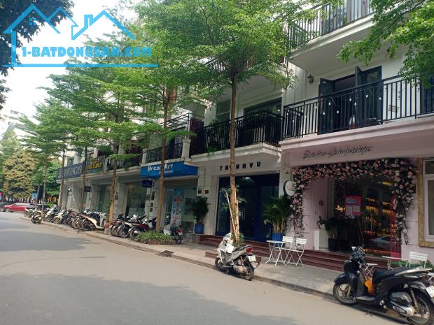 Cho thuê nhà LK 90 Nguyễn Tuân, Thanh Xuân 75m2x5T, thông sàn, nhà mới hoàn thiện