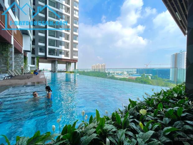 Chính chủ cần bán căn hộ The Emerald Golf View, ngay Aeon Mall Thuận An, 54m2, 1PN, 1,7 - 3