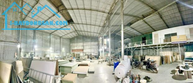 Cho thuê kho xưởng 700m2 ở Cự  Khê -Thanh Oai , Hà Nội. Kho cao 9m, xe 10 tấn đỗ cửa, giá - 2