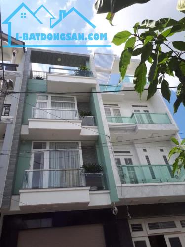 "Bán nhà Số 3 Thành Thái, Quận 10, 40m2, giá 8 tỷ.
