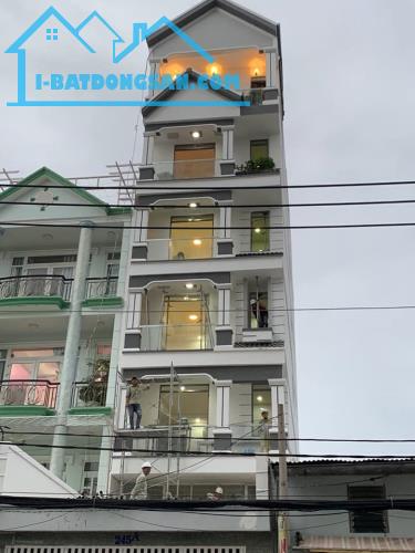 Bán nhà phố Tôn Thất Tùng, Đống Đa 62m, 6 Tầng, Thang Máy, Ô Tô, Cho Thuê nửa nhà 45 Tr.