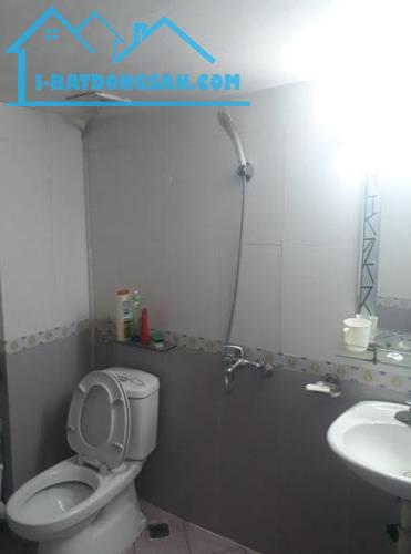 Bán nhà đường Kim Ngưu, 56m2, Ôtô vào nhà, đường rộng 5m, Cách mặt phố 50m, Giá 3,7 tỷ
