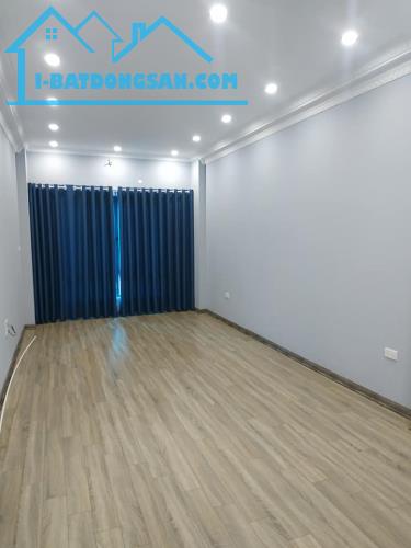 Bán nhà mặt ngõ 9 Hoàng Cầu, kinh doanh cực đỉnh 62m2, 4T, giá 13.8 tỷ. - 1