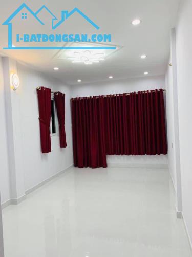 Bán nhà MT KD Nguyễn Trọng Tuyển, P8, Phú Nhuận, 40m2, 3 tầng. Ninh mặt tiền. - 2