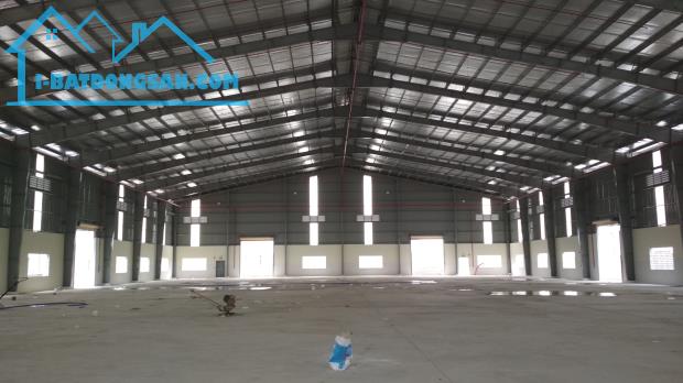 CHO THUÊ KHO XƯỞNG 2.500M2 MỚI XÂY PHẠM THỊ GIÂY, GIÁ TỐT NHẤT HÓC MÔN - 1