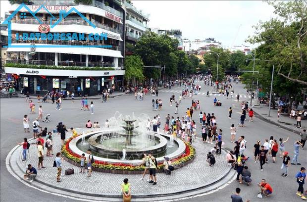 Bán nhà Mặt phố Cổ, Hồ Hoàn Kiếm, phường Lý Thái Tổ. DT 145 m2 x MT 6m.Vị Trí Vàng - Hiếm. - 1