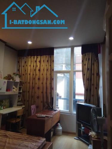 Bán nhà Viuw mặt hồ Hoàng Cầu phố Mai Anh Tuấn, Đống Đa, 219m2 x 3 tầng - 4