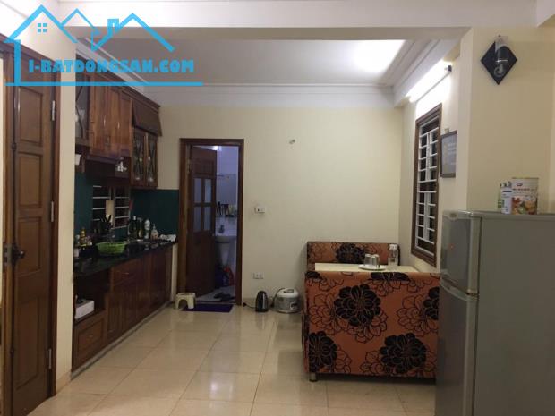 Bán nhà Chùa Bộc, Đống Đa, 48 m2 x 4 tầng, giá 5,5 tỷ, Lh 0886631856