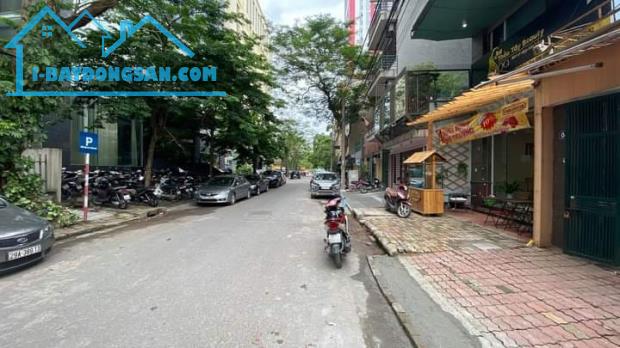 Bán Đất Tại Phố Thái Hà 180m2, MT 6.5m, Cách Phố 5m, Ô Tô Tránh, Kinh Doanh, Chỉ 27.5 Tỷ.