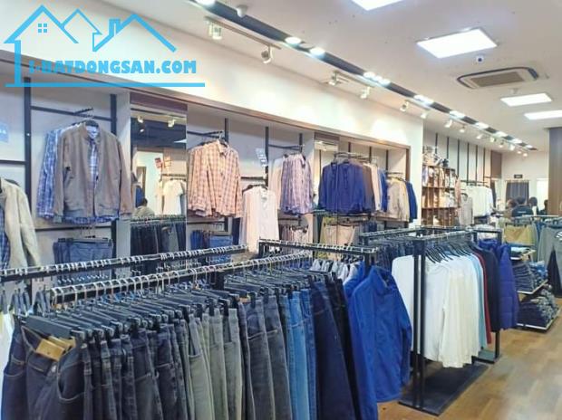 Bán Nhà Mặt Phố Chùa Bộc, Đống Đa 85m2, 6 Tầng, Mặt Tiền 5m, Chỉ 32.5 Tỷ. 0971813682.