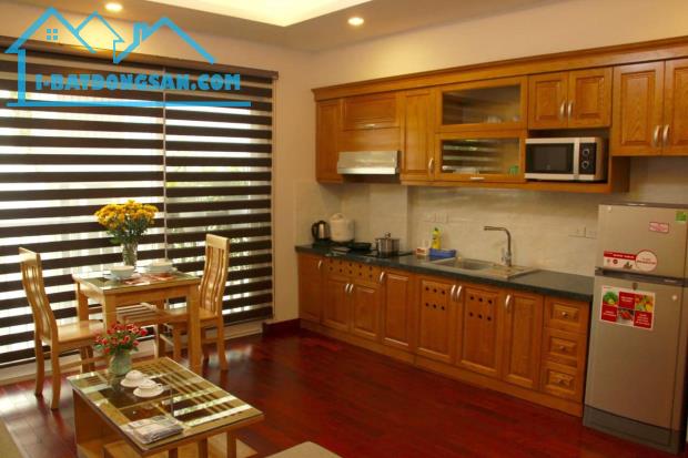 Bán Nhà Ngõ ô tô tránh phố Kim Mã, Ba Đình, Lô góc, Vị trí Vip, Dòng tiền đỉnh, giá 68 tỷ.