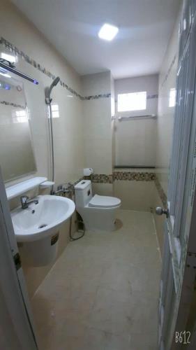 Nhà Lê Quang Định Gò Vấp, 60m2, 5 phòng ngủ lớn, hẻm ô tô thông - 2