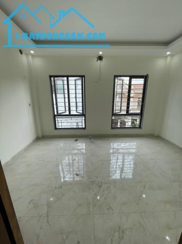Bán nhà mới xây 5 tầng  nội thất tại  Cổ Điển A, Tứ Hiệp, Thanh Trì, trung tâm - 1