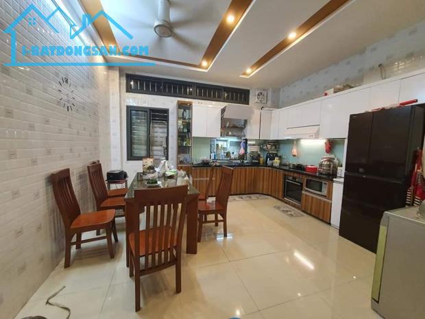 MẶT NGÕ 127 HÀO NAM, NGÕ THÔNG, KINH DOANH!, mặt tiền gần 4m, giá chỉ 4,3 tỷ