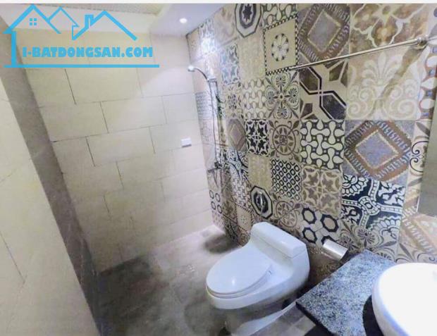 Bán Nhà PL Ngõ ô tô phố Vạn Phúc Ba Đình 40m 5T Giá 12 tỷ 5. LH 0349157982.