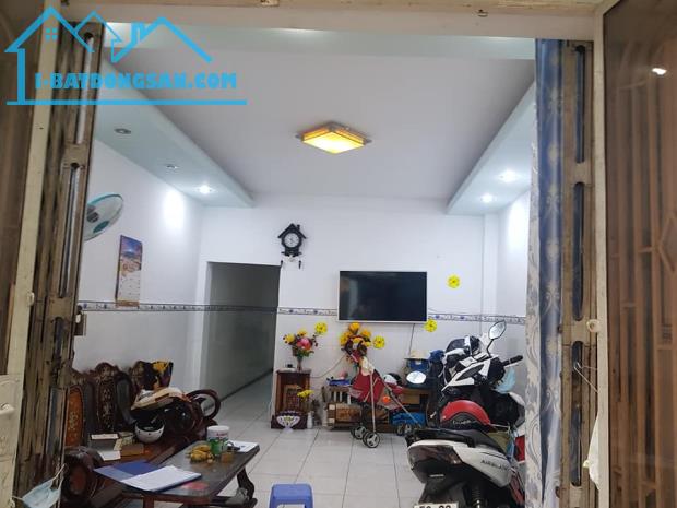 Nhà chính chủ Bùi Đình Túy, Bình Thạnh, 75m2, HXH, chỉ 7 tỷ 600. - 2