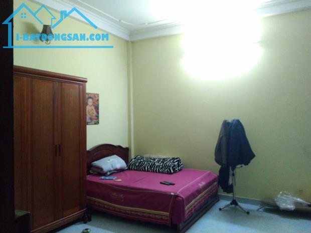 Bán nhà phố Đê La Thành, 60 m2, ô tô đỗ cửa, mặt tiền 4,4 m,kinh doanh mở văn phòng. - 1