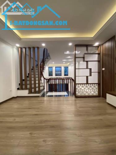 Bán nhà lô góc Khương Đình, 6 tầng thang máy, 42m , MT 5m , giá 6,2 tỷ - 1