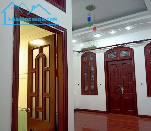 Bán nhà phố Lê Lai, quận Hà Đông 90m2, ô tô đua, vỉa hè đá bóng, kinh doanh đỉnh 10 tỷ