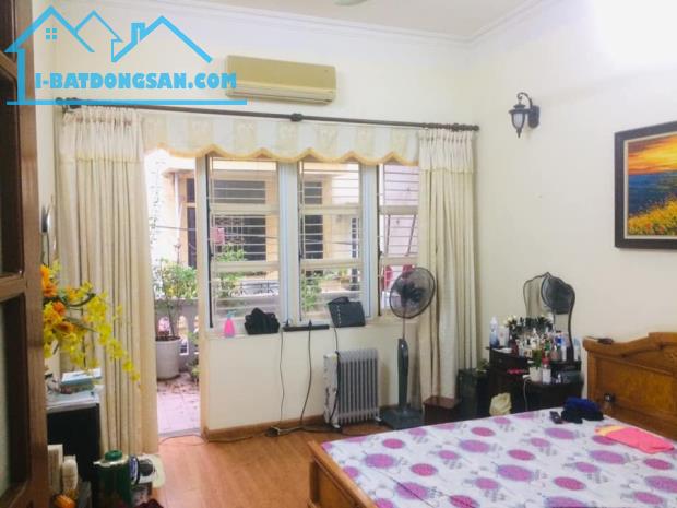 Nhà bán Nguyễn Ngọc Vũ 79m 4 tầng mt 4.5 chỉ 10.9 tỷ Cầu Giấy - 2