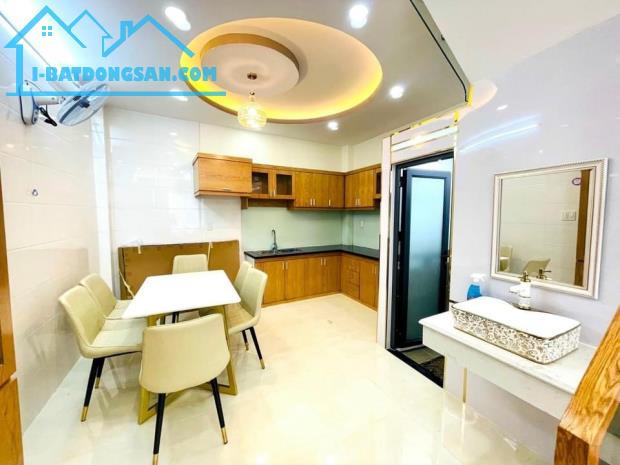 Bán nhà Nguyễn Thái Bình, P4, Tân Bình, 51m2, HXH, giá 4,6 tỷ, sổ vuông A4.