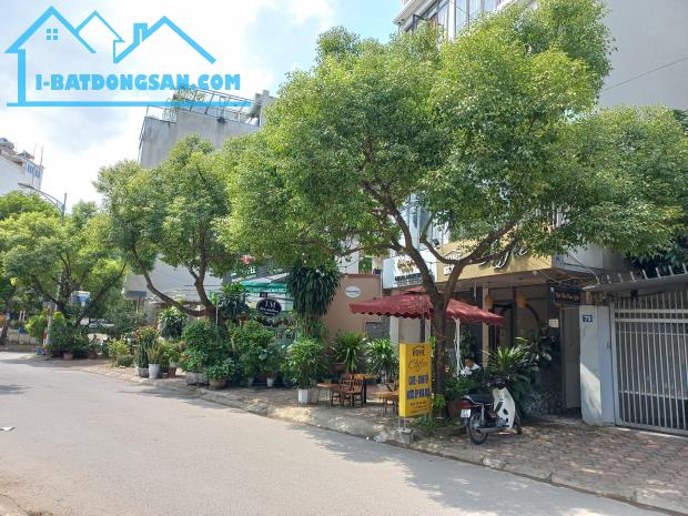 NHÀ MẶT PHỐ HỒ BA MẪU ĐỐNG ĐA 44M2 4T MT 4M - VỈA HÈ ĐÁ BÓNG - LÔ GÓC 3 THOÁNG CHỈ 18.5 TỶ - 1