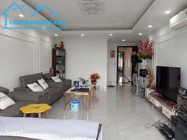 Nhà phố Lâm Hạ, 5 Tầng, Thang Máy, Gara Ôtô, Cách 1 Nhà ra Mặt Phố. - 3