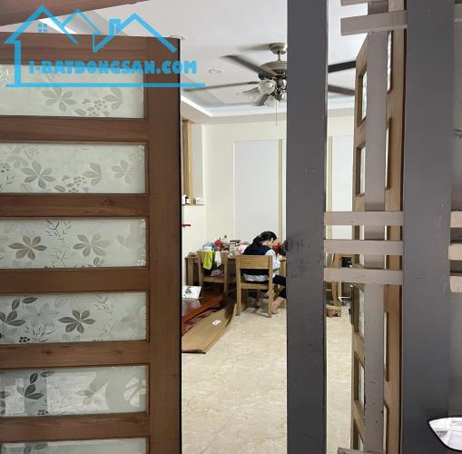 Bán Nhà Ngõ 77 Xuân La, Vị Trí Đẹp Nhà Mới Nở Hậu, 35m2, 5T, MT5,7m, 6 Tỷ - 2