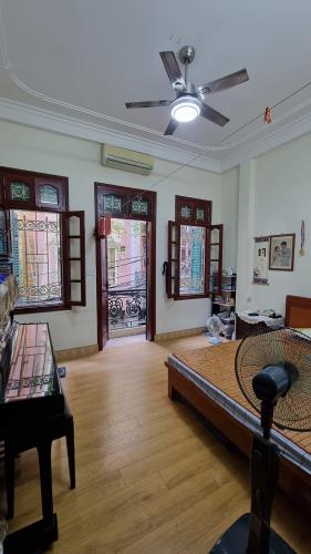 Cần bán gấp nhà phân lô VIP phố Phạm Tuấn Tài 45m2, 5T, ô tô tránh, vỉa hè, kinh doanh - 2
