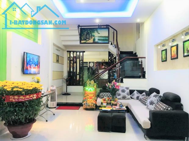 Vài bước chân ra đường Lớn - kiệt Hoàng Diệu. 57m2x3Tầng - Chỉ 3tỷx - 2