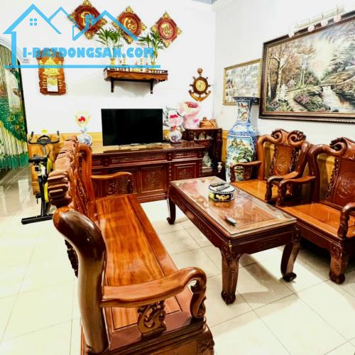 BÁN NHÀ ĐẤT TÂN HIỆP 1TRỆT 1LẦU SỔ HỒNG THỔ CƯ ĐƯỜNG NHỰA THOÁNG, RỘNG SÂN ĐẬU 2 OTO - 8