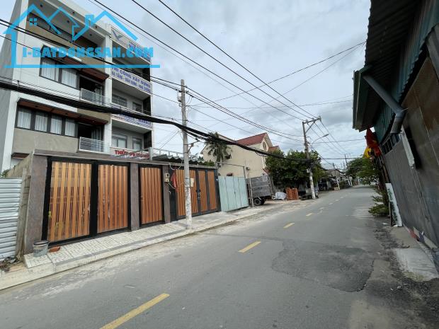 Đất mặt tiền kinh doanh buôn bán đường 11 phường  trường thọ, thủ đức. Ngang 9m vuông vức - 4