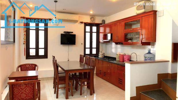 Bán nhà mặt phố Trường Chinh 191m, 8 tầng, MT 4.2m, giá 44.8 tỷ, thuê 100tr/th.