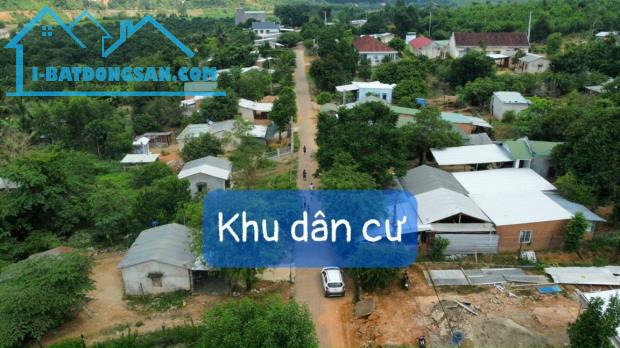 ĐỊNH CƯ SANG ÚC BÁN 3000M2 ĐẤT THỔ CƯ MT TỈNH LỘ NẰM SÁT CHỢ DÂN CƯ ĐÔNG GIÁ 660 TRIỆU - 1